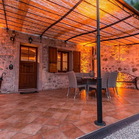 Limone B Limone sul Garda